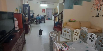 Bán nhà siêu rộng ngõ 155 Cầu Giấy DT 98m2 MT 5.5m giá 9.5 tỷ Lh 0386380199