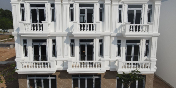 Cần bán gấp căn nhà 2 lầu ở Phú Chánh. Giá: 2.3 tỷ