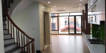 Siêu HOT, nhà Hoa Bằng 45m2, 7T thang máy, oto tránh nhau, KD đỉnh, 9.6 tỷ