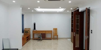 Bán nhà mặt ngõ 114 Hoàng Ngân 70m2 5tầng MT 5.8m giá 7.4 tỷ Lh 0386380199