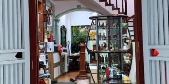 Bán nhà phường Yên Hòa 48m2 4mặt thoáng ngõ ba gác giá 5.7 tỷ Lh 0386380199