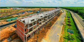 ĐẤT NỀN SÂN BAY SỔ ĐỎ CAM KẾT LỢI NHUẬN 18 % NĂM , CK 2% , 15 VÀNG