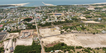 Đất mặt tiền đường Lộc An. Cách biển Vũng Tàu chỉ 2km. Đầu tư nghỉ dưỡng rất tốt
