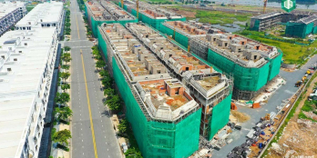 Cần bán căn G3 (Phố Đi Bộ) Vạn Phúc, DT 7x20., giá 30 tỷ, đường 20m.