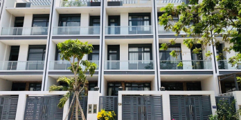 Cần bán gấp nhà 5x21.5, đường 16m, giá 15 tỷ, đất nền 5x21 giá 12,1 tỷ