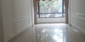 Bán nhà mặt ngõ Víp Cầu Giấy - Ô tô tránh - Kinh doanh đỉnh - Dòng tiền 20 tr/th