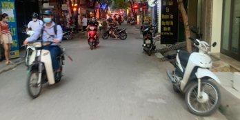 Bán nhà quận Cầu Giấy - MP Hoa Bằng 56m2 7.6 tỷ Lh 0386380199