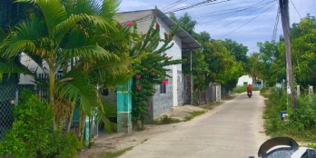 Bán đất giá rẻ,có thổ cư,2 mặt tiền view Đầm Thủy Triều Cam Hải Đông Cam Lâm K.H