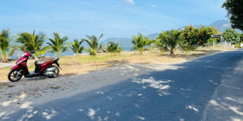 BÁN ĐẤT GIÁ TỐT CHỈ 14TR/M2,FULL THỔ CƯ,2 MẶT TIỀN VIEW ĐẦM THỦY TRIỀU CAM LÂM.