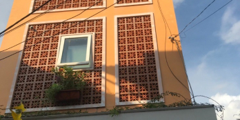 Chủ cần bán gấp căn nhà 1 trệt 3 lầu mới xây trong mùa dịch (có hình)