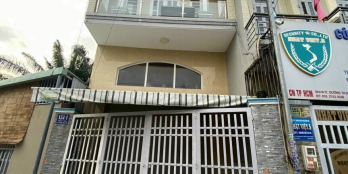 Bán nhà Bửu hoà 1 trệt 1 lầu 1 lửng, ngay mầm non Song Khuê, đường xe hơi