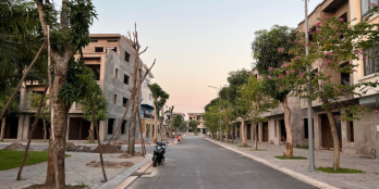 Bán căn liền kề dãy TT4-KD 13 và 14, Ecopark Hải Dương, 90m2, mt 5m, xây thô 3.5