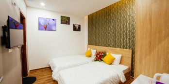 Khách Sạn Mới Xây Phường 4 Đà Lạt. View Thành Phố cực đẹp