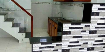 Nhà một lầu một trệt,3p ngủ,p khách,bếp ,ban công