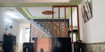 Bán nhà 1 trệt 1 lầu KP2 chợ điều long bình..