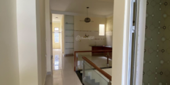 Cần bán gấp nhà 2 tầng sau lưng bến xe