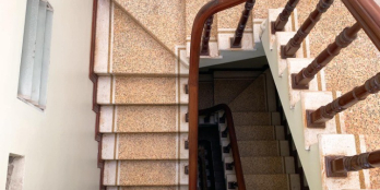 Nhà mặt phố Đặng Thùy Trâm - Kinh Doanh Sầm Uất - Nhà Đẹp về ở ngay