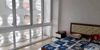 Cần bán tòa văn phòng mới 100m2 6 tầng thang máy sẵn gara oto.