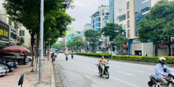 Bán nhà mặt phố siêu đẹp Nguyễn Văn Cừ kinh doanh đỉnh 110m2. Mặt tiền 6.6 m