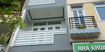 Bán GẤP nhà mặt tiền 4 lầu đường Hoàng Diệu Quận 4