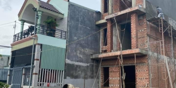 Cần bán Căn nhà 1 Trệt 2 lầu - Mới xây 