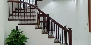 Bán gấp nhà Phùng Chí Kiên 52m2, khu phân lô oto tránh, dân trí cao, 7.8tỷ