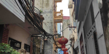 Cần bán nhà tại số 12 ngõ 548 ngô gia tự Long biên HN 37m2 , 3,5 tầng 2.2 tỷ