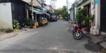 Hẻm thông 10m 1 sẹc Lê Văn Quới gần chợ 36m2 chỉ 3.9 tỷ.