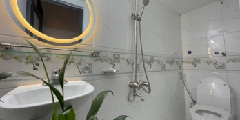 Bán gấp nhà Phạm Văn Đồng, nhà đẹp ở ngay, giá 3,55 tỷ.