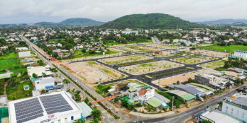 Đất nền biệt thự 2 mặt tiền thị xã Đức Phổ sát bên chi cục thuế