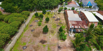 Em còn vài nền nằm giữa 2 khu công nghiệp lớn