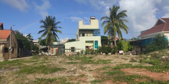 Bán lô đất 94m2 tại Hòa Hải, gần sông Cổ Cò, sổ hồng sẵn, định cư tốt.