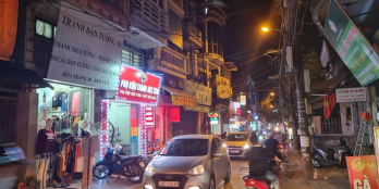 Mặt phố Quan Nhân 150m2 7 tầng thang máy  thoáng trước sau, giữ tiền và kinh