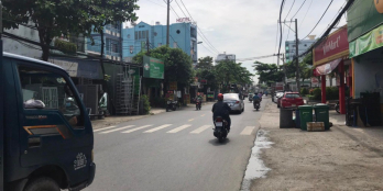 Cho thuê căn góc 2MT Thạch Lam Bình Long 3,5x18 1 trệt 2 lầu 30tr/tháng