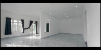 Bán căn villa Diện tích : 398.46m2 trong đó có 300m xây dựng và 98.46m2 đất nông