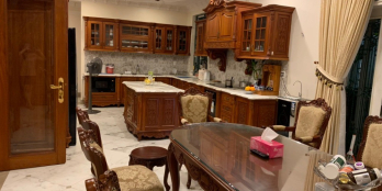 Bán căn Biệt thự MT đường Hồ Biểu Chánh, Q.Phú Nhuận, nhà để lại full nội thất g