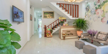 CẦN TIỀN NHANH NÊN BÁN NHANH KHÁCH SẠN GẦN TRUNG TÂM