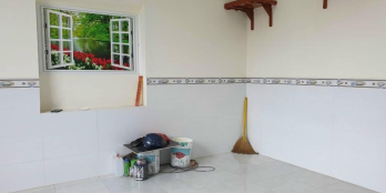 Bán căn nhà mới xây tại kim châu, Phường Bình Định, cách trung tâm tx 3p đi xe