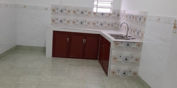 bán nhà Dt:6x20 có 75mtc Hướng Đông Giá.1ty480 thuong lương