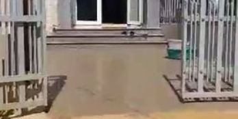 chủ Cần bán gấp gấp 1 nhà  Cách khu #du lịch #tắm bùn (đôi dép) 300m