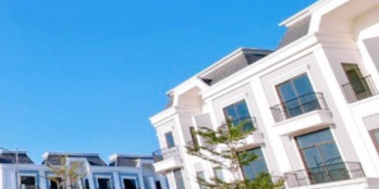 Solar City bán căn nhà phố MT kinh doanh đường 18m, giá 2,5 tỷ/căn, góp 24 tháng