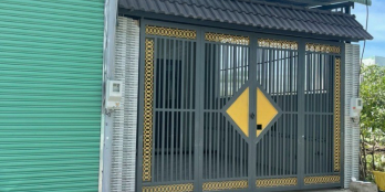 NHÀ SỔ RIÊNG . MẶT TIỀN KINH DOANH GẦN CHỢ THANH HÓA KP4 TRẢNG DÀI