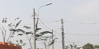 Nhà phố 1 lầu, 3PN, 2WC, Sân đậu ô tô, tặng vườn rau, CK 1,5 cây vàng