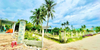 Đất Ngang 70m dài 27m ( Tổng 1800m2), đức phổ, quảng ngãi