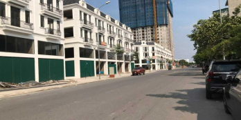 Bán gấp căn shophouse Sông Hồng mặt đường Thành Trung 40m