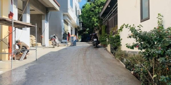 Bán căn nhà 2 tầng 1 tum sau sân vận động hà lầm ( căn góc 3 mặt thoáng )