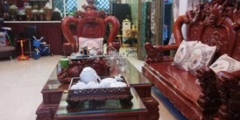 Chính chủ bán gấp nhàTO ĐẸP ngay bên cạnh chợ Hưng Long, đường Đoàn Nguyễn Tuấn