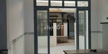 4,5x18- Có 2 mặt tiền đường, điện âm, nước máy, công viên cây xanh- APT