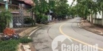 chủ bán gấp nhà bà điểm-sổ riêng và có sẵn GPXD 3.5 tấm tặng luôn!