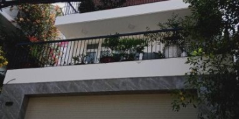 Nhà thiết kế hiện đại như châu âu- sổ hồng đầy đủ - đường 8m trải nhựA BẾN LỘI